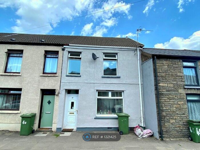 3 Bedroom Terraced House To Rent In Cardiff Road, Aberdare CF44