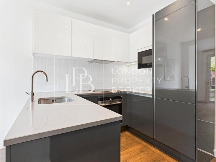 3 Bedroom Terraced House For Sale In Wansey Street, London, SE17