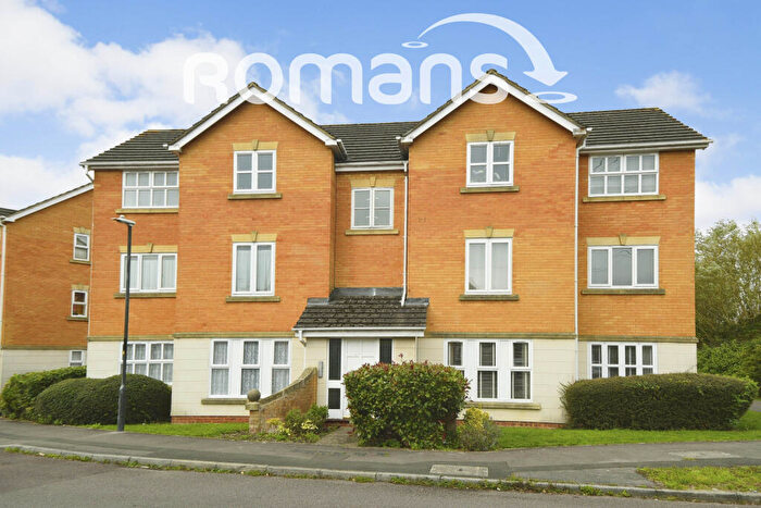 2 Bedroom Flat To Rent In Thorley Court, Swindon, SN25