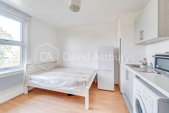 Studio To Rent In Tottenham Lane, Crouch End, London, N8