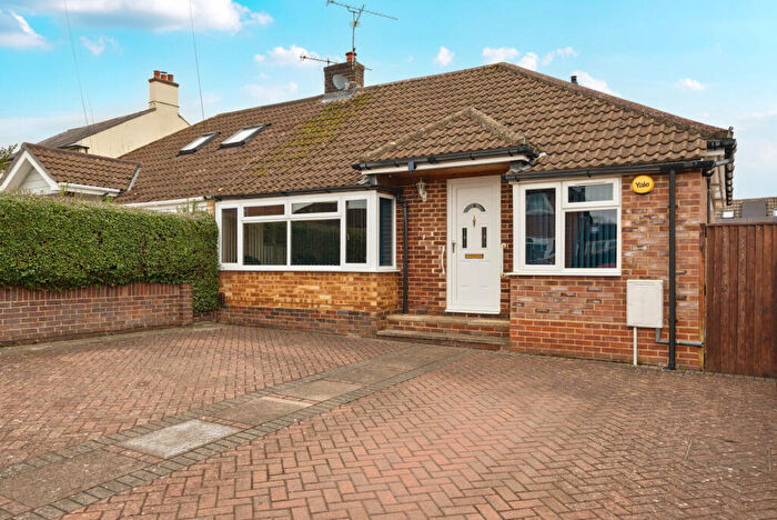 2 Bedroom Bungalow For Sale In Upper Weybourne Lane, Farnham, GU9