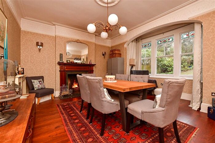 4 Bedroom Semi-detached House For Sale In Godstone Road, Purley, Surrey, CR8