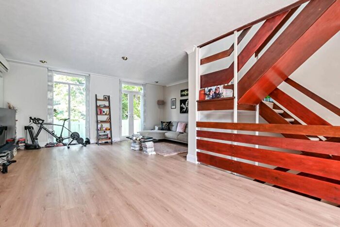 4 Bedroom House For Sale In Elliott Square, Primrose Hill, London, NW3