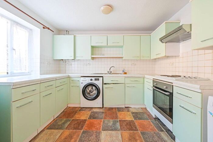 4 Bedroom Property To Rent In Routh Street, Beckton, London, E6