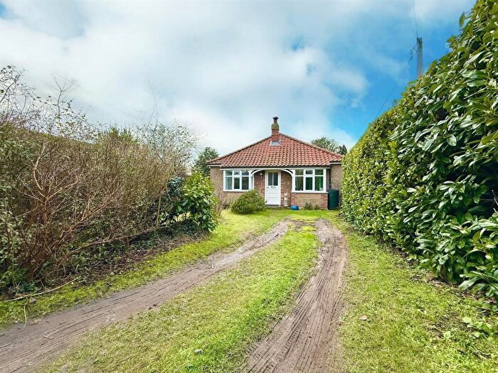 1 Bedroom Detached Bungalow For Sale In Malthouse Lane, Cantley, NR13