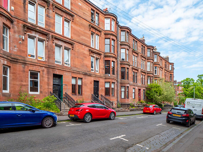 2 Bedroom Apartment For Sale In Caird Drive, Partickhill, Glasgow, G11