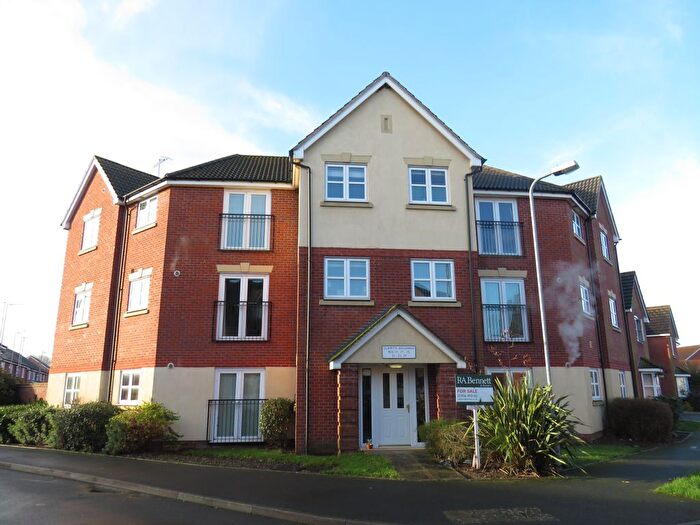 2 Bedroom Flat To Rent In Claypitts Boulevard, Warwick, CV34