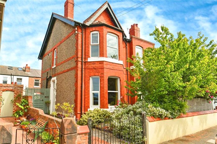 2 Bedroom Flat To Rent In Victoria Road, West Kirby, Wirral, CH48