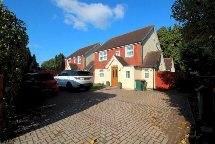 4 Bedroom Detached House For Sale In Tinsley Green, RH10