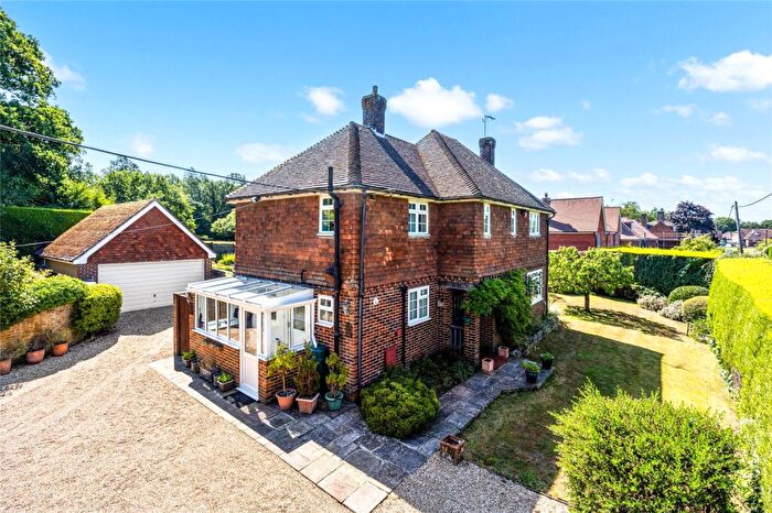 4 Bedroom Detached House For Sale In Petworth Road, Chiddingfold, Godalming, Surrey, GU8