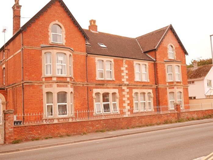 2 Bedroom Flat To Rent In Berrow Road, Burnham-On-Sea, Somerset, TA8