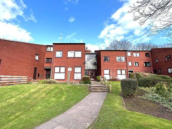 2 Bedroom Flat To Rent In Badgers Bank Road, Sutton Coldfield, West Midlands, B74