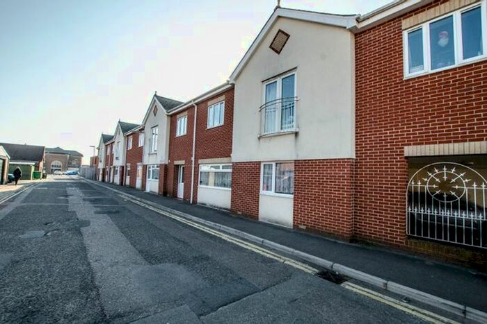 2 Bedroom Flat To Rent In Hanns Way, Eastleigh, SO50