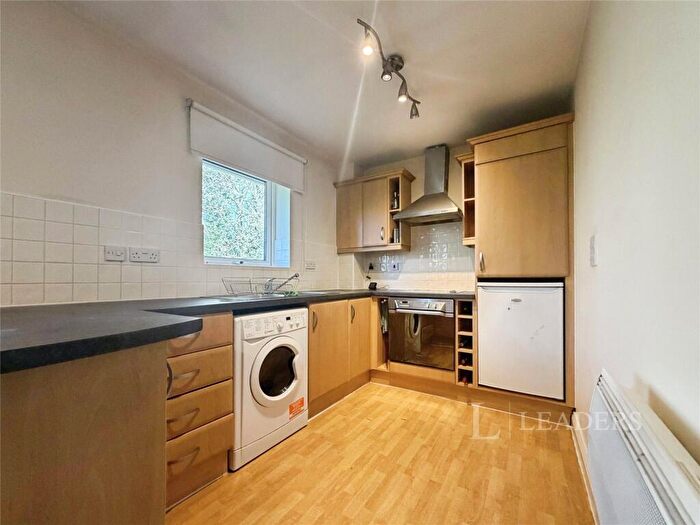 2 Bedroom House To Rent In Hagley Road West, Oldbury, B68