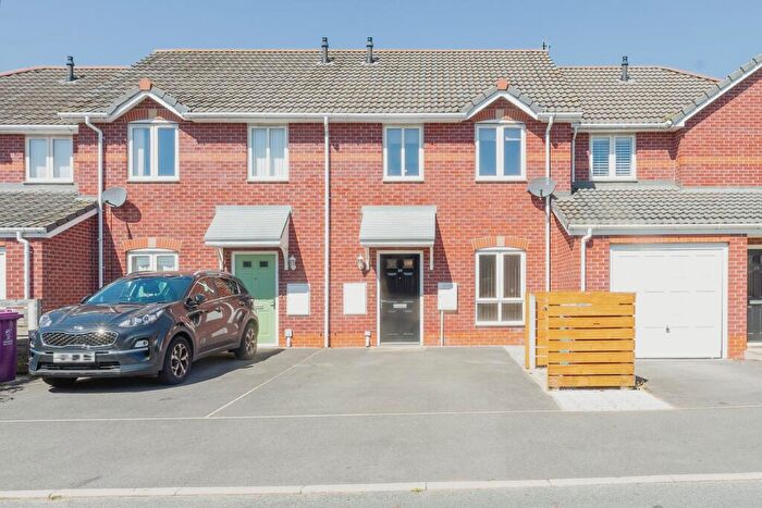 3 Bedroom Terraced House To Rent In Harbour Drive, Liverpool, Merseyside, L19