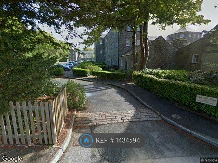 2 Bedroom Terraced House To Rent In Yew Tree Court, Truro, TR1