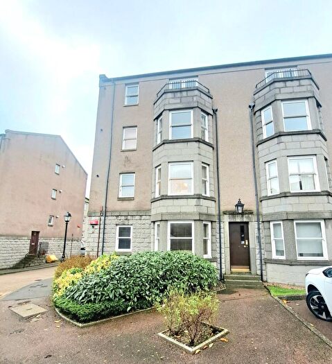 2 Bedroom Flat To Rent In Belgrave Mansions, West End, Aberdeen, AB25