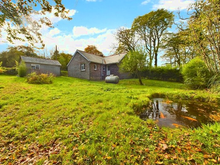 2 Bedroom Bungalow For Sale In Thornbury, Holsworthy, EX22