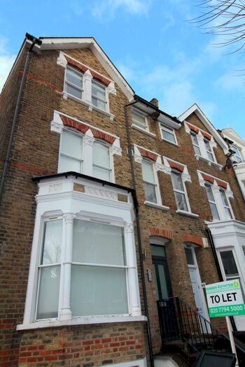 Studio To Rent In Hemstal Road, West Hampstead, NW6
