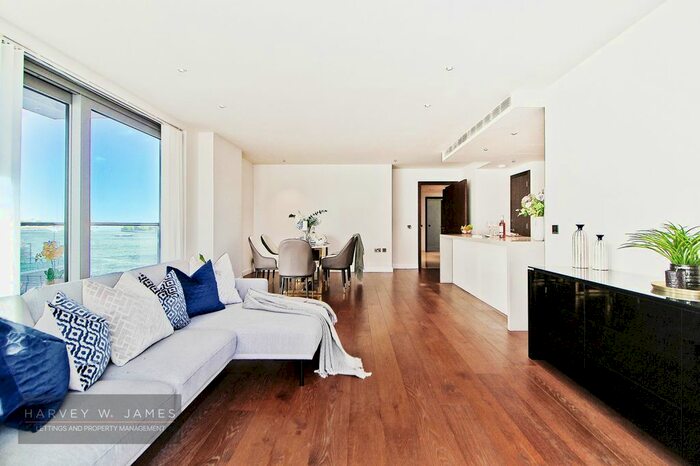 3 Bedroom Flat To Rent In Compton House, London, SW10