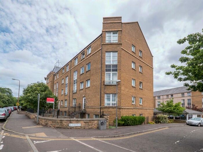 1 Bedroom Garage / Parking To Rent In Broughton Road, Edinburgh, EH7