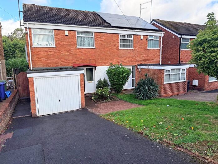 3 Bedroom Semi-Detached House For Sale In Nursery Gardens, Stourbridge, DY8