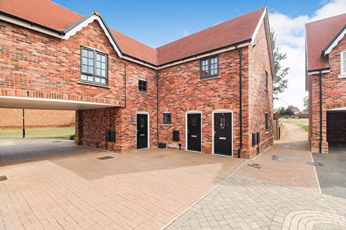 2 Bedroom Maisonette To Rent In Orchard Drive, Kempston, MK42