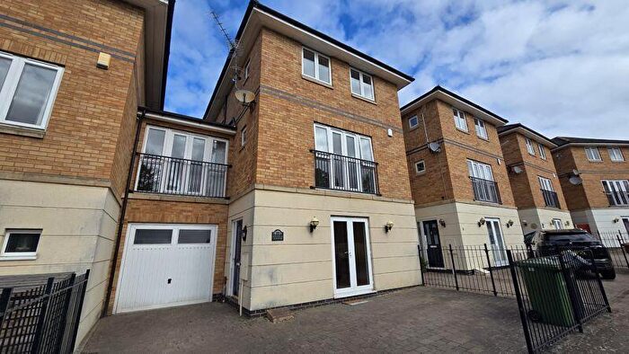 5 Bedroom Detached House To Rent In Stanton Square, Hampton Hargate, Peterborough, PE7
