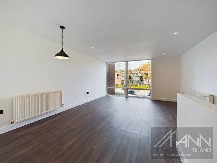2 Bedroom Detached House To Rent In Glen Morag Gardens, Rochdale, OL11