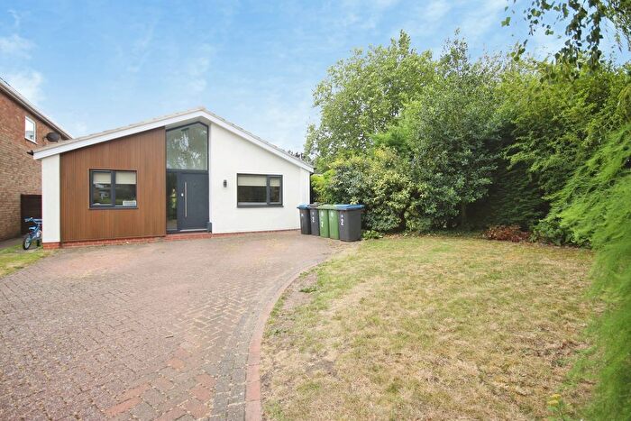 4 Bedroom Bungalow For Sale In Manor Orchard, Harbury, Leamington Spa, Warwickshire, CV33