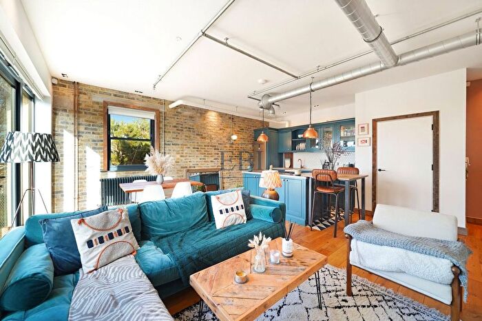 1 Bedroom Flat For Sale In Crib Apartments, - Gordon Road, Nunhead, SE15