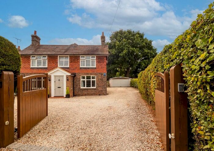 3 Bedroom Detached House For Sale In Oak Grove Lane, High Halden, TN26