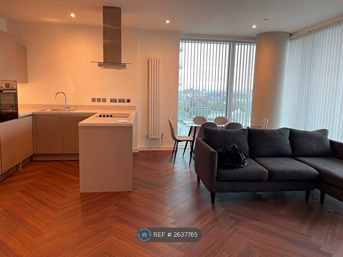 3 Bedroom Flat To Rent In Lightbox, Media City Uk, Salford, M50