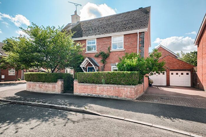 4 Bedroom Detached House For Sale In Stepping Stones, Bidford-On-Avon, Alcester, Warwickshire, B50