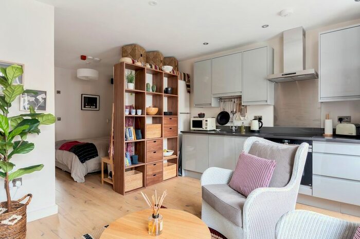 1 Bedroom Studio To Rent In Hill Street, London, TW9