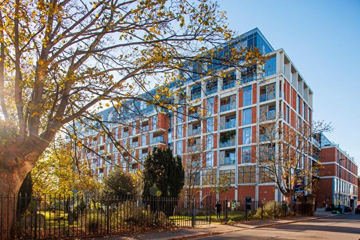 1 Bedroom Flat To Rent In Torridon House, Acton, W3