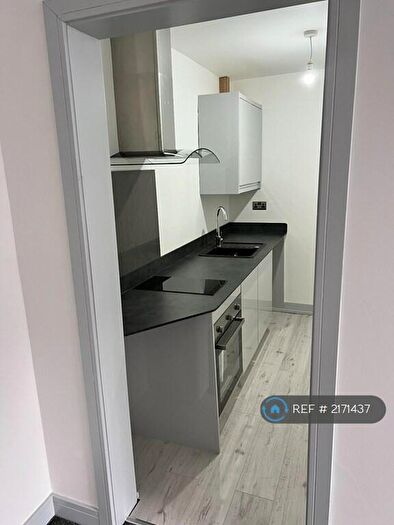 Studio To Rent In St James Lane, Coventry, CV3