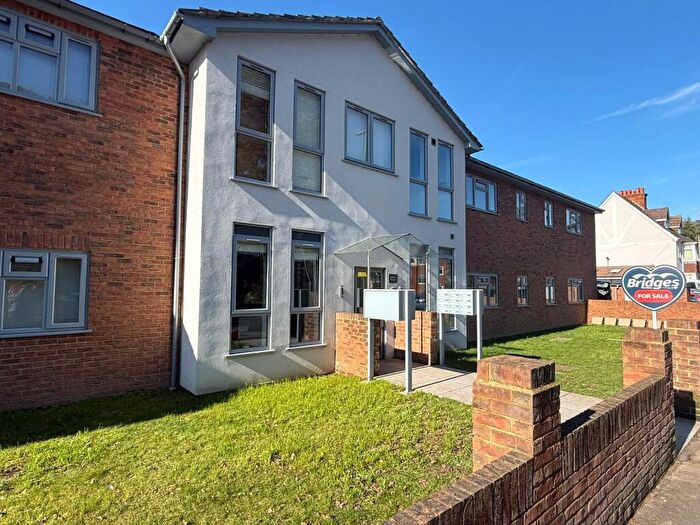 2 Bedroom Flat For Sale In Deepcut Bridge Road, Deepcut, Camberley, Surrey, GU16