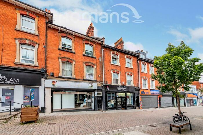 1 Bedroom Flat To Rent In Union Street, GU11