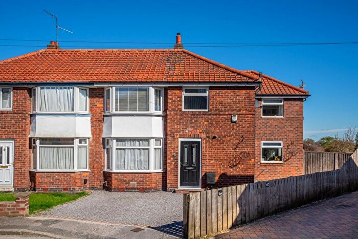 3 Bedroom Semi-Detached House For Sale In Caxton Avenue, Off Boroughbridge Road, York, YO26