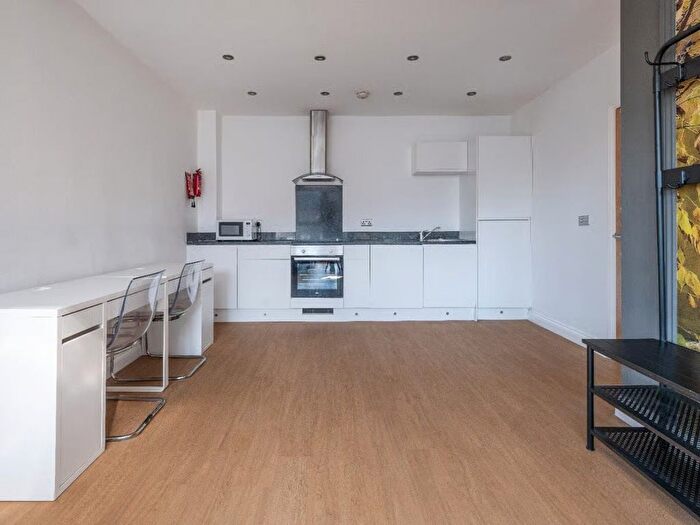 3 Bedroom Property To Rent In Thornton Court, Forth Place, Newcastle Upon Tyne, NE1