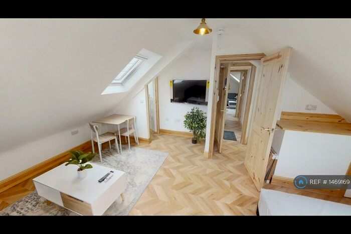 Studio To Rent In Walliscote Road, Weston-Super-Mare, BS23