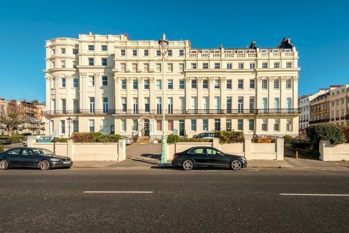 2 Bedroom Apartment To Rent In Marine Parade, Brighton, BN2
