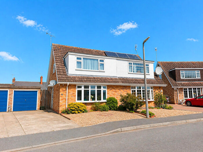 3 Bedroom Semi-Detached House For Sale In Birchwood Close, Tiptree, CO5