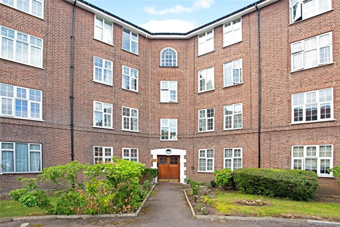 2 Bedroom Flat To Rent In Norbiton Hall, Birkenhead Avenue, Kingston Upon Thames, Surrey, KT2