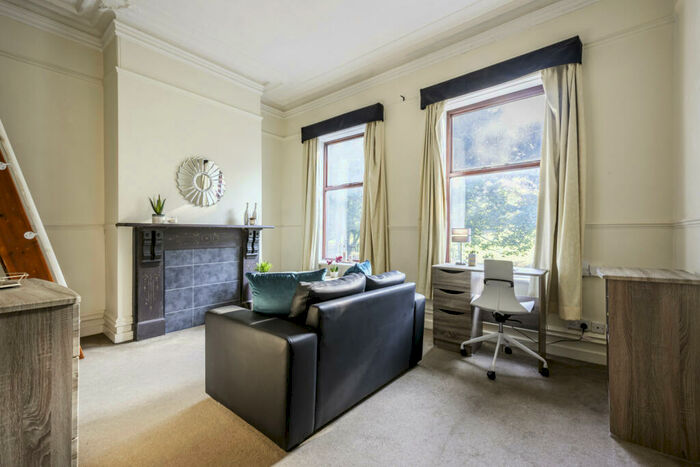 1 Bedroom House To Rent In Hyde Park Road, Leeds, LS6