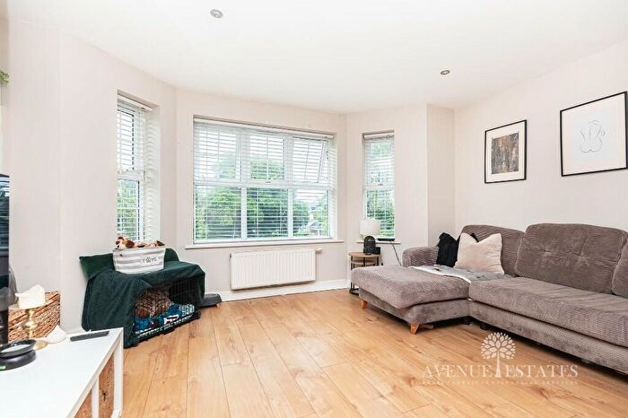 2 Bedroom Apartment For Sale In Talbot Road, Bournemouth, Dorset, BH9