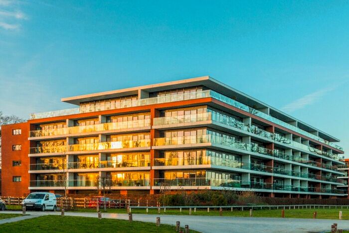 2 Bedroom Flat To Rent In Racecourse Road, Newbury, RG14