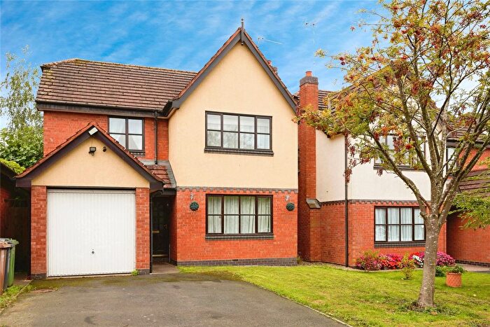 4 Bedroom Detached House For Sale In Fairwater Close, Evesham, Worcestershire, WR11
