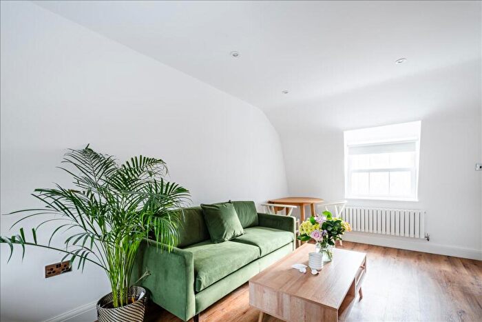 1 Bedroom Apartment To Rent In Charles Square, Shoreditch, N1
